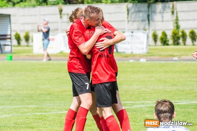 Zdjęcie w galerii na portalu naszwodzislaw.com: Festiwal niewykorzystanych okazji zakończony remisem wiadomości z regionu