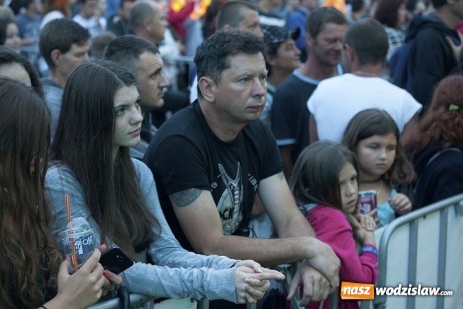 Zdjęcie w galerii na portalu naszwodzislaw.com: Lanberry rozgrzała wodzisławską publiczność  wiadomości z regionu