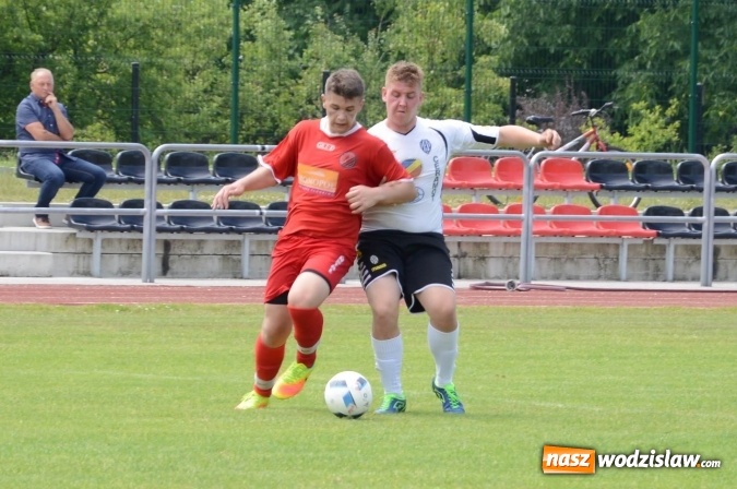 Zdjęcie w galerii na portalu naszwodzislaw.com: Juniorzy Czyżowic znokautowali Syrynię wiadomości z regionu