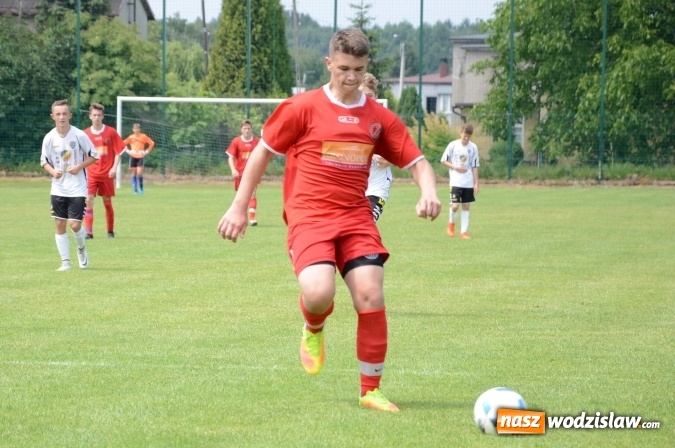 Zdjęcie w galerii na portalu naszwodzislaw.com: Juniorzy Czyżowic znokautowali Syrynię wiadomości z regionu