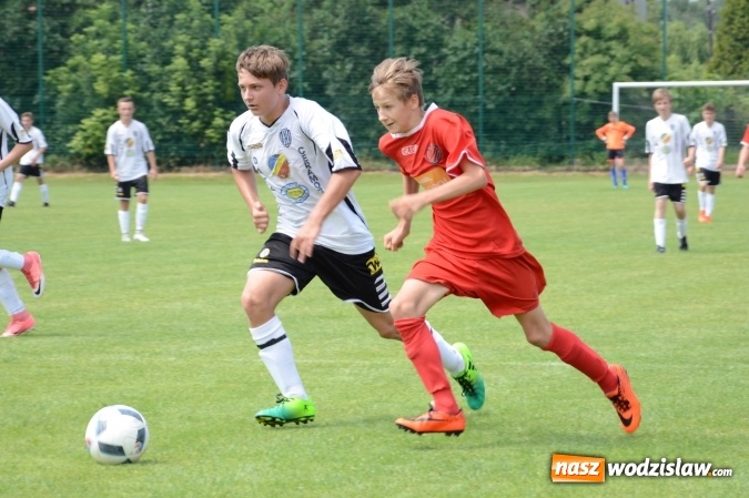 Zdjęcie w galerii na portalu naszwodzislaw.com: Juniorzy Czyżowic znokautowali Syrynię wiadomości z regionu