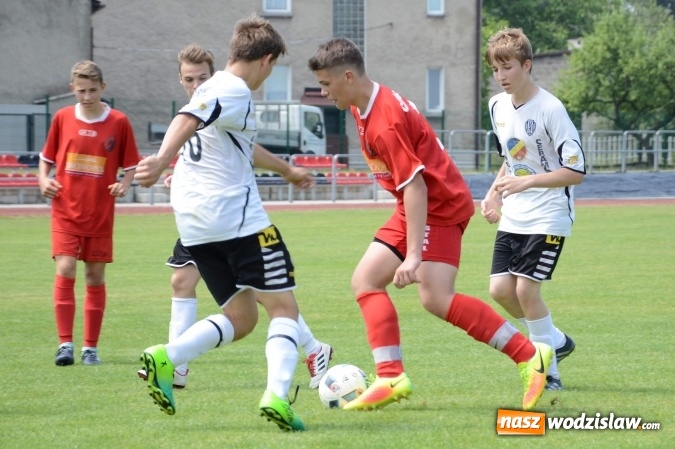 Zdjęcie w galerii na portalu naszwodzislaw.com: Juniorzy Czyżowic znokautowali Syrynię wiadomości z regionu