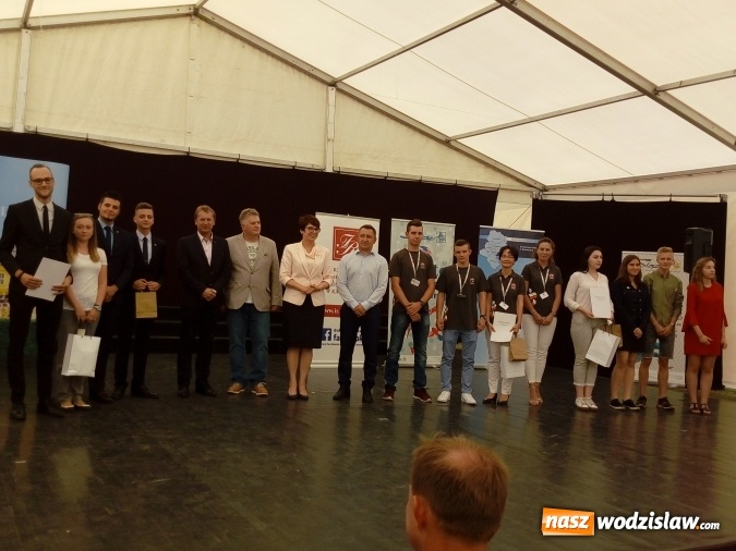 Zdjęcie w galerii na portalu naszwodzislaw.com: Uczniowie PCKZiU na Festiwalu zawodów w Koszęcinie  wiadomości z regionu