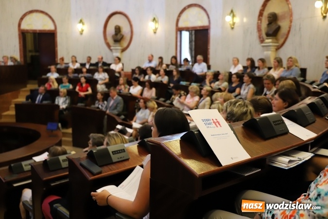 Zdjęcie w galerii na portalu naszwodzislaw.com: Dobry start dla dzieci z województwa śląskiego wiadomości z regionu