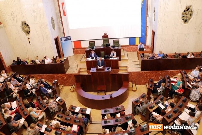 Zdjęcie w galerii na portalu naszwodzislaw.com: Dobry start dla dzieci z województwa śląskiego wiadomości z regionu