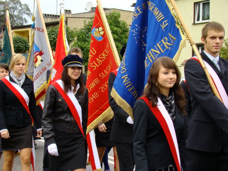 Zdjęcie w galerii na portalu naszwodzislaw.com: Do emerytury jeszcze trochę brakuje wiadomości z regionu