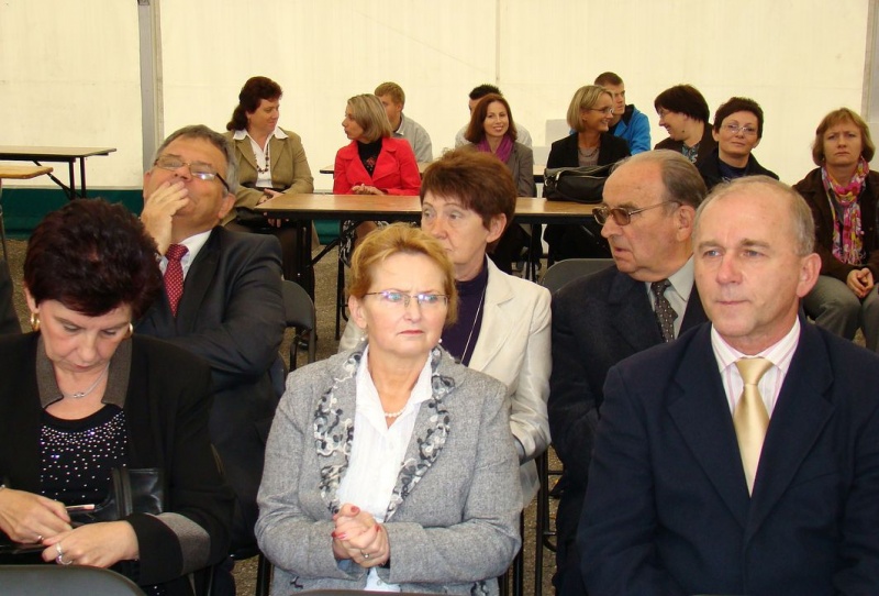 Zdjęcie w galerii na portalu naszwodzislaw.com: Do emerytury jeszcze trochę brakuje wiadomości z regionu