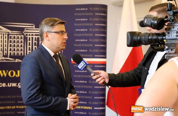 Zdjęcie w galerii na portalu naszwodzislaw.com: Kolejne miliony na lokalne drogi. Skorzystają: Rydułtowy, Lubomia i Gorzyce  wiadomości z regionu