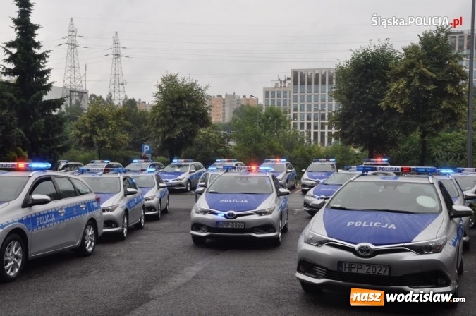 Zdjęcie w galerii na portalu naszwodzislaw.com: Wodzisławska policja otrzymała dwie toyoty z napędem hybrydowym wiadomości z regionu