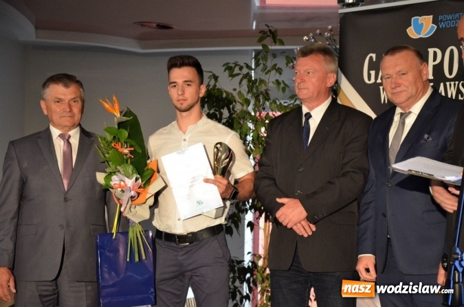 Zdjęcie w galerii na portalu naszwodzislaw.com: Poznaliśmy laureatów nagród powiatu w dziedzinie kultury i sportu. ZDJĘCIA wiadomości z regionu