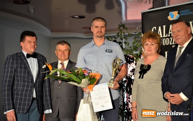Zdjęcie w galerii na portalu naszwodzislaw.com: Poznaliśmy laureatów nagród powiatu w dziedzinie kultury i sportu. ZDJĘCIA wiadomości z regionu