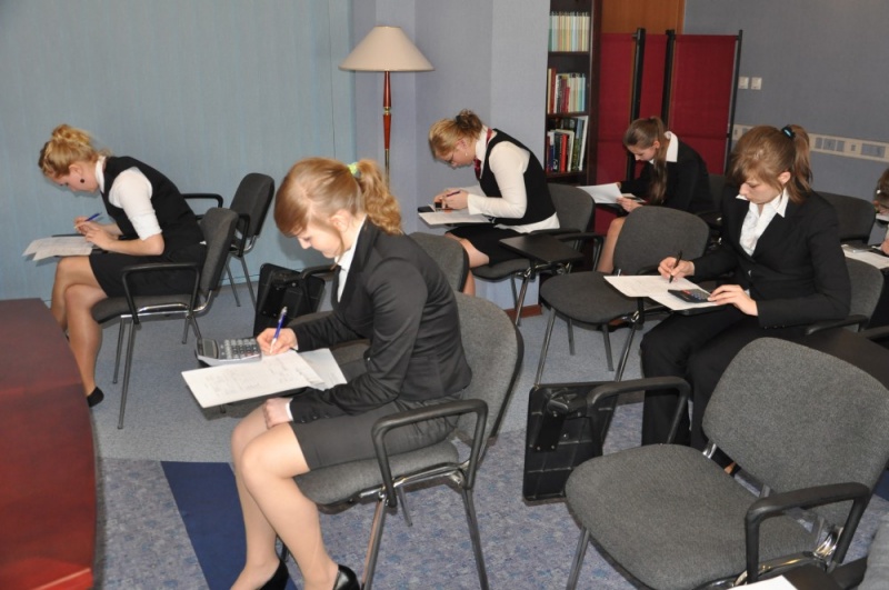 Zdjęcie w galerii na portalu naszwodzislaw.com: Karolina z ZSE druga w hotelarstwie wiadomości z regionu