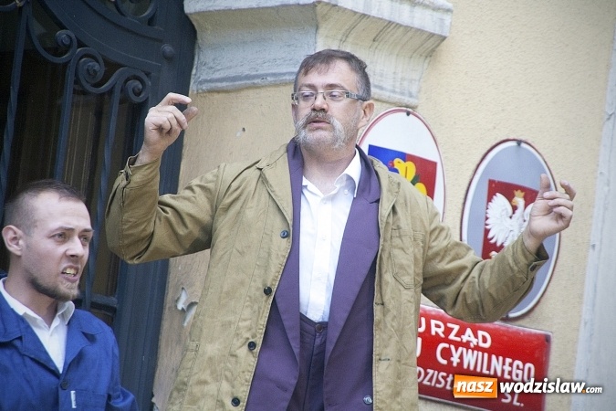 Zdjęcie w galerii na portalu naszwodzislaw.com: Mszą św., spektaklem oraz wspominkami uczcili pamięć założycielki Teatru Wodzisławskiej Ulicy. FOTO  wiadomości z regionu