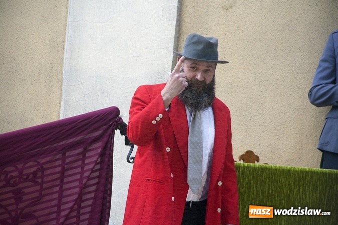 Zdjęcie w galerii na portalu naszwodzislaw.com: Mszą św., spektaklem oraz wspominkami uczcili pamięć założycielki Teatru Wodzisławskiej Ulicy. FOTO  wiadomości z regionu