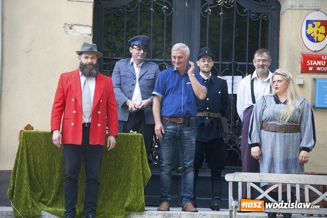 Zdjęcie w galerii na portalu naszwodzislaw.com: Mszą św., spektaklem oraz wspominkami uczcili pamięć założycielki Teatru Wodzisławskiej Ulicy. FOTO  wiadomości z regionu