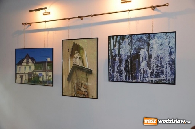 Zdjęcie w galerii na portalu naszwodzislaw.com: Wernisaż wystawy Powiat w naszych oczach wiadomości z regionu