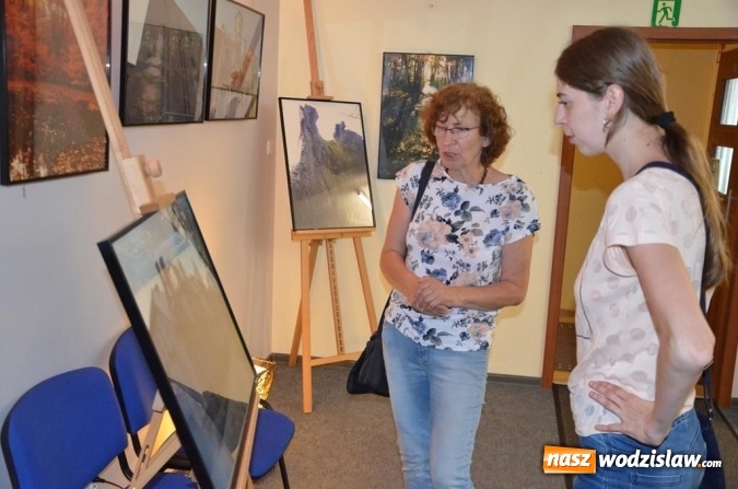 Zdjęcie w galerii na portalu naszwodzislaw.com: Wernisaż wystawy Powiat w naszych oczach wiadomości z regionu