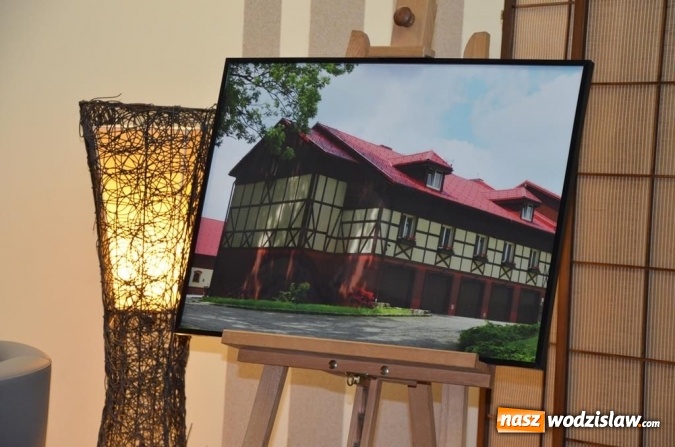 Zdjęcie w galerii na portalu naszwodzislaw.com: Wernisaż wystawy Powiat w naszych oczach wiadomości z regionu