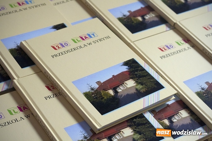 Zdjęcie w galerii na portalu naszwodzislaw.com: Kiedy śmieje się dziecko, śmieje się cały świat. Przedszkole w Syryni świętuje 20 lat! wiadomości z regionu