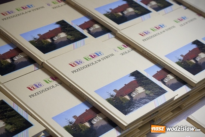 Zdjęcie w galerii na portalu naszwodzislaw.com: Kiedy śmieje się dziecko, śmieje się cały świat. Przedszkole w Syryni świętuje 20 lat! wiadomości z regionu