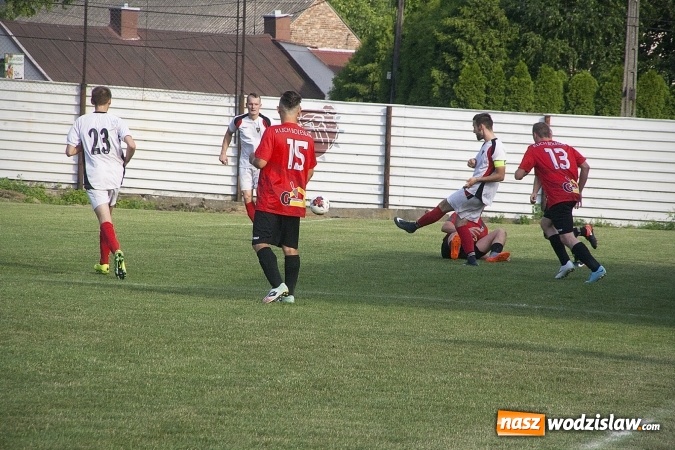 Zdjęcie w galerii na portalu naszwodzislaw.com: Rewanż na remis. Rezerwy Czarnych Gorzyce w B klasie! wiadomości z regionu