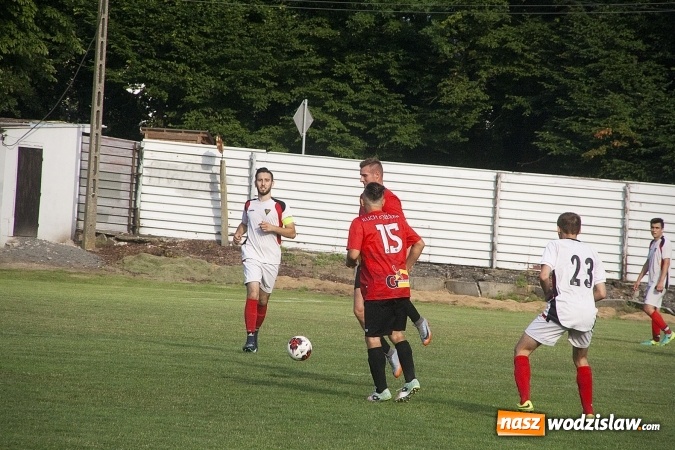 Zdjęcie w galerii na portalu naszwodzislaw.com: Rewanż na remis. Rezerwy Czarnych Gorzyce w B klasie! wiadomości z regionu