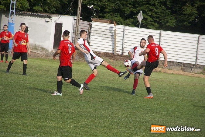 Zdjęcie w galerii na portalu naszwodzislaw.com: Rewanż na remis. Rezerwy Czarnych Gorzyce w B klasie! wiadomości z regionu