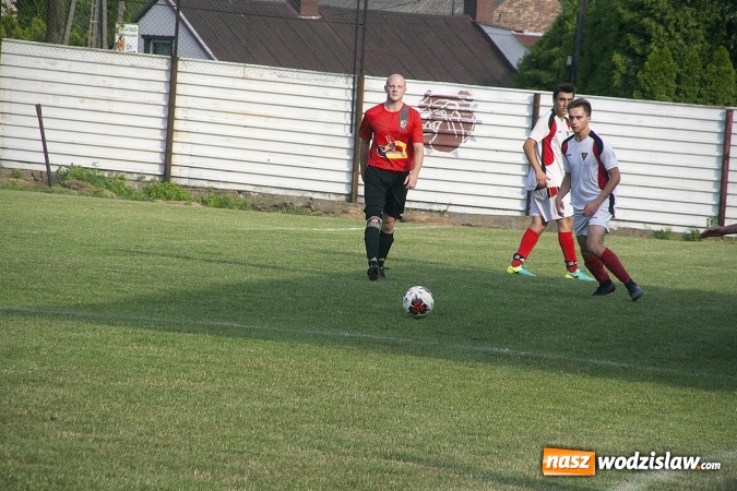 Zdjęcie w galerii na portalu naszwodzislaw.com: Rewanż na remis. Rezerwy Czarnych Gorzyce w B klasie! wiadomości z regionu