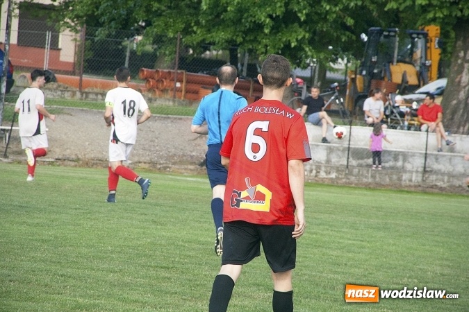 Zdjęcie w galerii na portalu naszwodzislaw.com: Rewanż na remis. Rezerwy Czarnych Gorzyce w B klasie! wiadomości z regionu