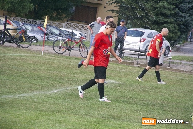 Zdjęcie w galerii na portalu naszwodzislaw.com: Rewanż na remis. Rezerwy Czarnych Gorzyce w B klasie! wiadomości z regionu