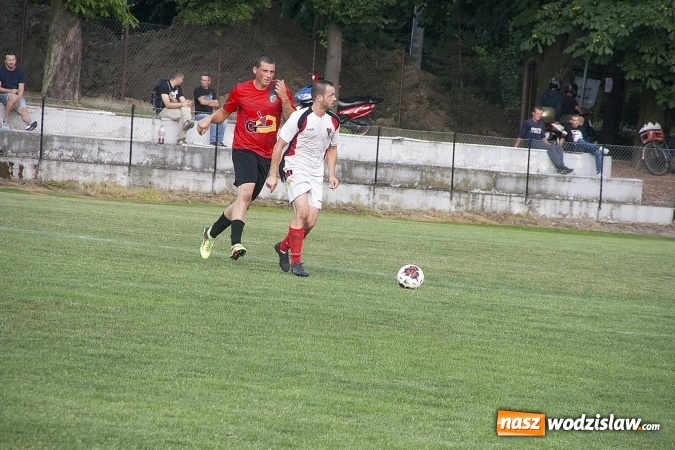 Zdjęcie w galerii na portalu naszwodzislaw.com: Rewanż na remis. Rezerwy Czarnych Gorzyce w B klasie! wiadomości z regionu