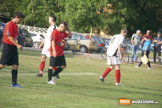 Zdjęcie w galerii na portalu naszwodzislaw.com: Rewanż na remis. Rezerwy Czarnych Gorzyce w B klasie! wiadomości z regionu