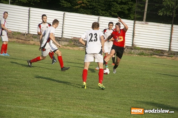 Zdjęcie w galerii na portalu naszwodzislaw.com: Rewanż na remis. Rezerwy Czarnych Gorzyce w B klasie! wiadomości z regionu
