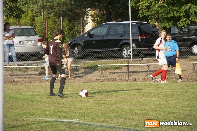 Zdjęcie w galerii na portalu naszwodzislaw.com: Rewanż na remis. Rezerwy Czarnych Gorzyce w B klasie! wiadomości z regionu