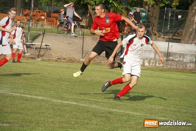 Zdjęcie w galerii na portalu naszwodzislaw.com: Rewanż na remis. Rezerwy Czarnych Gorzyce w B klasie! wiadomości z regionu