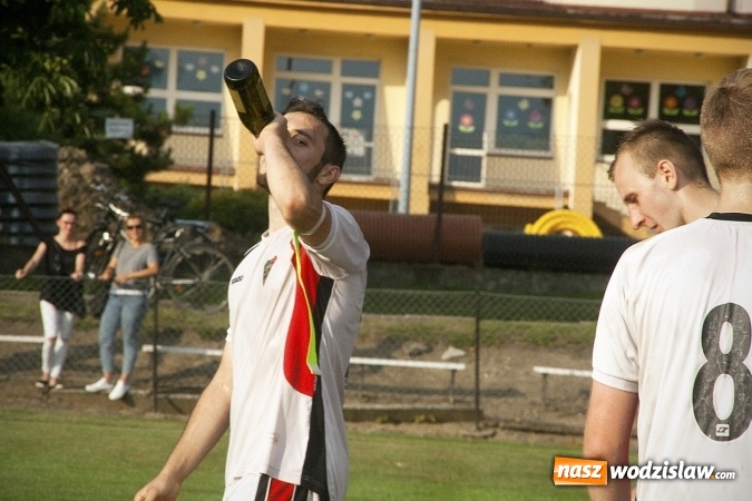 Zdjęcie w galerii na portalu naszwodzislaw.com: Rewanż na remis. Rezerwy Czarnych Gorzyce w B klasie! wiadomości z regionu