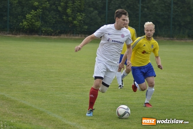 Zdjęcie w galerii na portalu naszwodzislaw.com: Wygrana z kuźniańską Stalą nie uratowała rezerw Czyżowic wiadomości z regionu