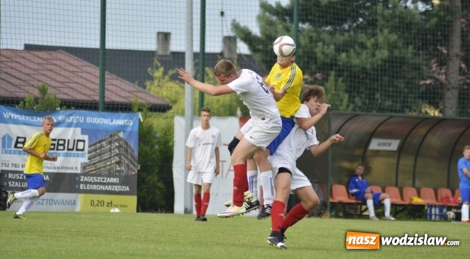 Zdjęcie w galerii na portalu naszwodzislaw.com: Wygrana z kuźniańską Stalą nie uratowała rezerw Czyżowic wiadomości z regionu