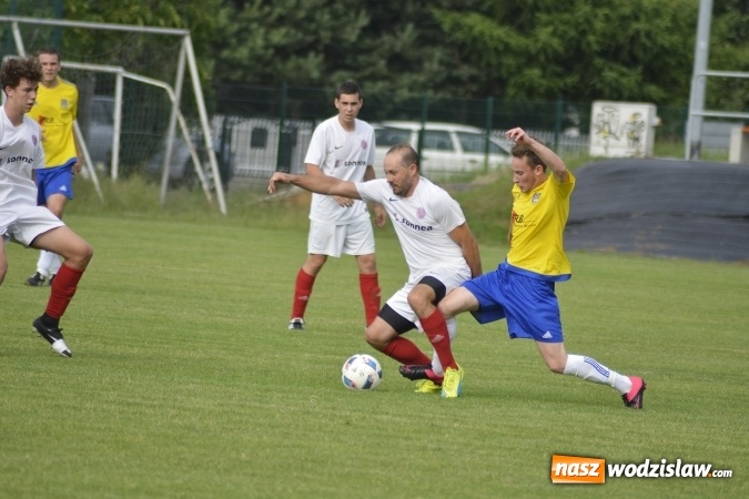 Zdjęcie w galerii na portalu naszwodzislaw.com: Wygrana z kuźniańską Stalą nie uratowała rezerw Czyżowic wiadomości z regionu