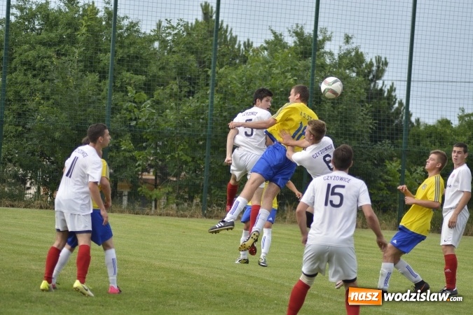 Zdjęcie w galerii na portalu naszwodzislaw.com: Wygrana z kuźniańską Stalą nie uratowała rezerw Czyżowic wiadomości z regionu