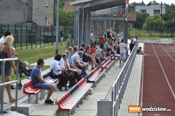 Zdjęcie w galerii na portalu naszwodzislaw.com: Wygrana z kuźniańską Stalą nie uratowała rezerw Czyżowic wiadomości z regionu