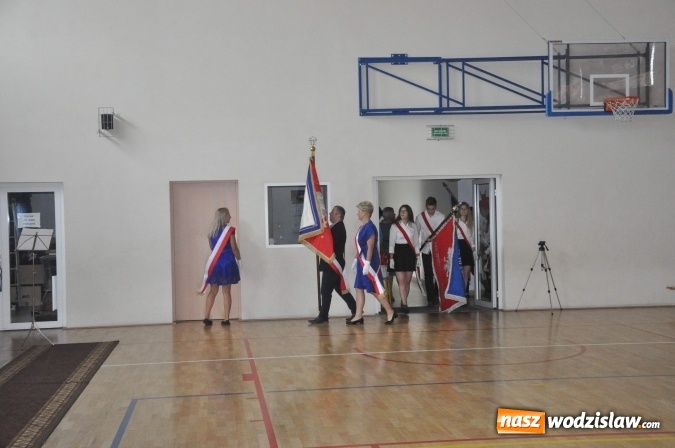 Zdjęcie w galerii na portalu naszwodzislaw.com: SP nr 3 w Radlinie z imieniem Ziemi Radlińskiej wiadomości z regionu