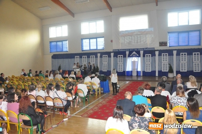 Zdjęcie w galerii na portalu naszwodzislaw.com: SP nr 3 w Radlinie z imieniem Ziemi Radlińskiej wiadomości z regionu