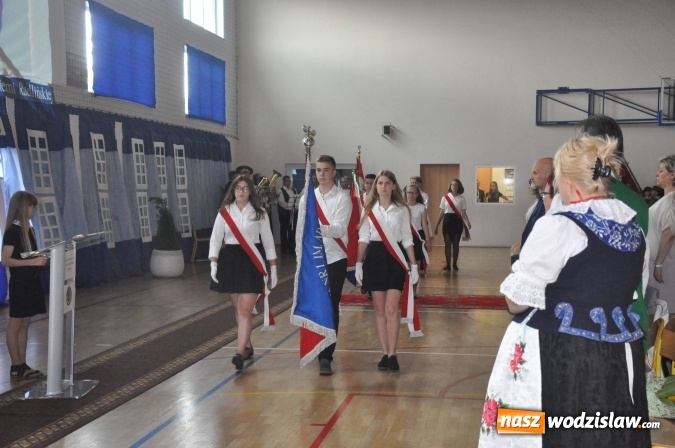 Zdjęcie w galerii na portalu naszwodzislaw.com: SP nr 3 w Radlinie z imieniem Ziemi Radlińskiej wiadomości z regionu