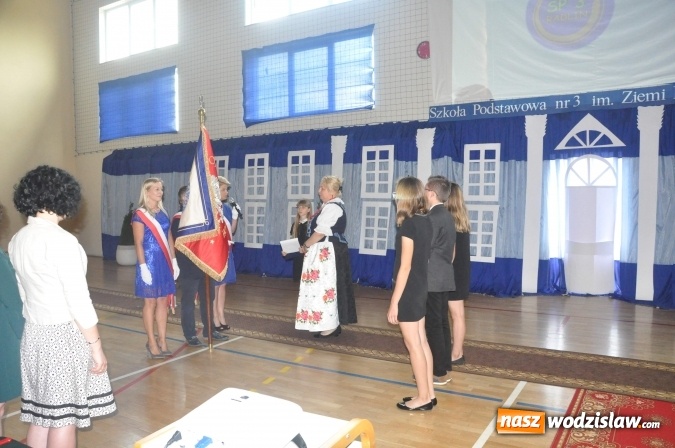 Zdjęcie w galerii na portalu naszwodzislaw.com: SP nr 3 w Radlinie z imieniem Ziemi Radlińskiej wiadomości z regionu