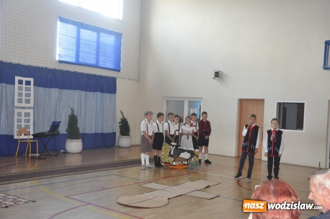 Zdjęcie w galerii na portalu naszwodzislaw.com: SP nr 3 w Radlinie z imieniem Ziemi Radlińskiej wiadomości z regionu