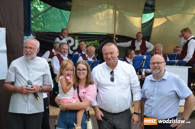 Zdjęcie w galerii na portalu naszwodzislaw.com: Rodzinne świętowanie na Kopernika. ZDJĘCIA wiadomości z regionu