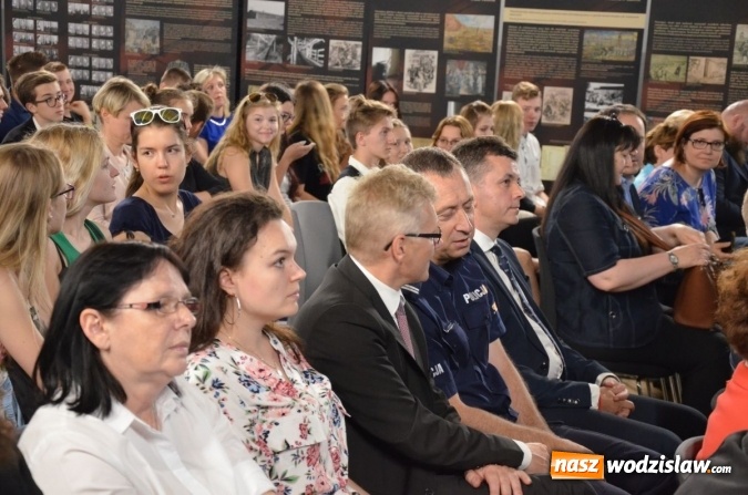 Zdjęcie w galerii na portalu naszwodzislaw.com: Odpowiedzialni za pamięć i przyszłe pokolenia wiadomości z regionu