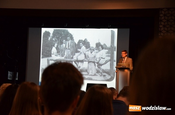 Zdjęcie w galerii na portalu naszwodzislaw.com: Odpowiedzialni za pamięć i przyszłe pokolenia wiadomości z regionu