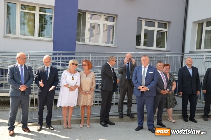 Zdjęcie w galerii na portalu naszwodzislaw.com: Termomodernizacja zakończona. Budynek Zespołu Poradni Specjalistycznych jak nowy  wiadomości z regionu